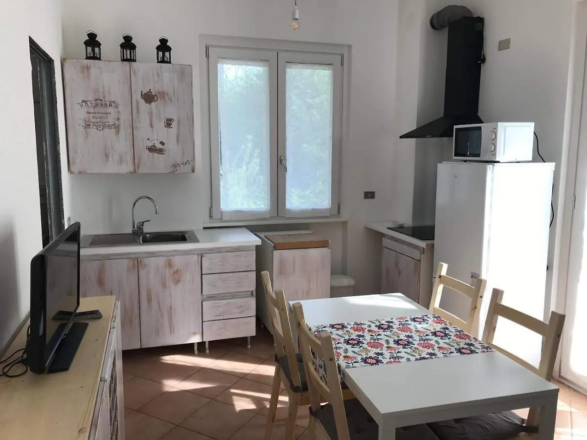 Bed & Breakfast Aria Di Casa B&B Cantu Italy