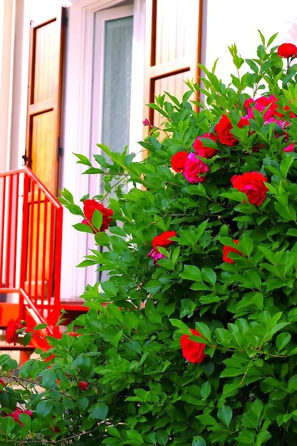 Aria Di Casa B&B Cantu