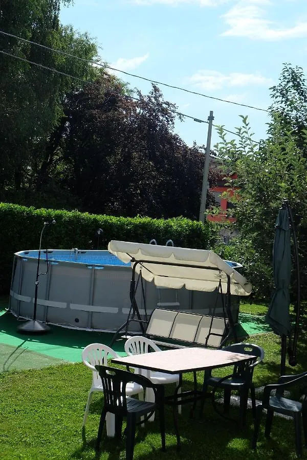 Aria Di Casa B&B Cantu Italy